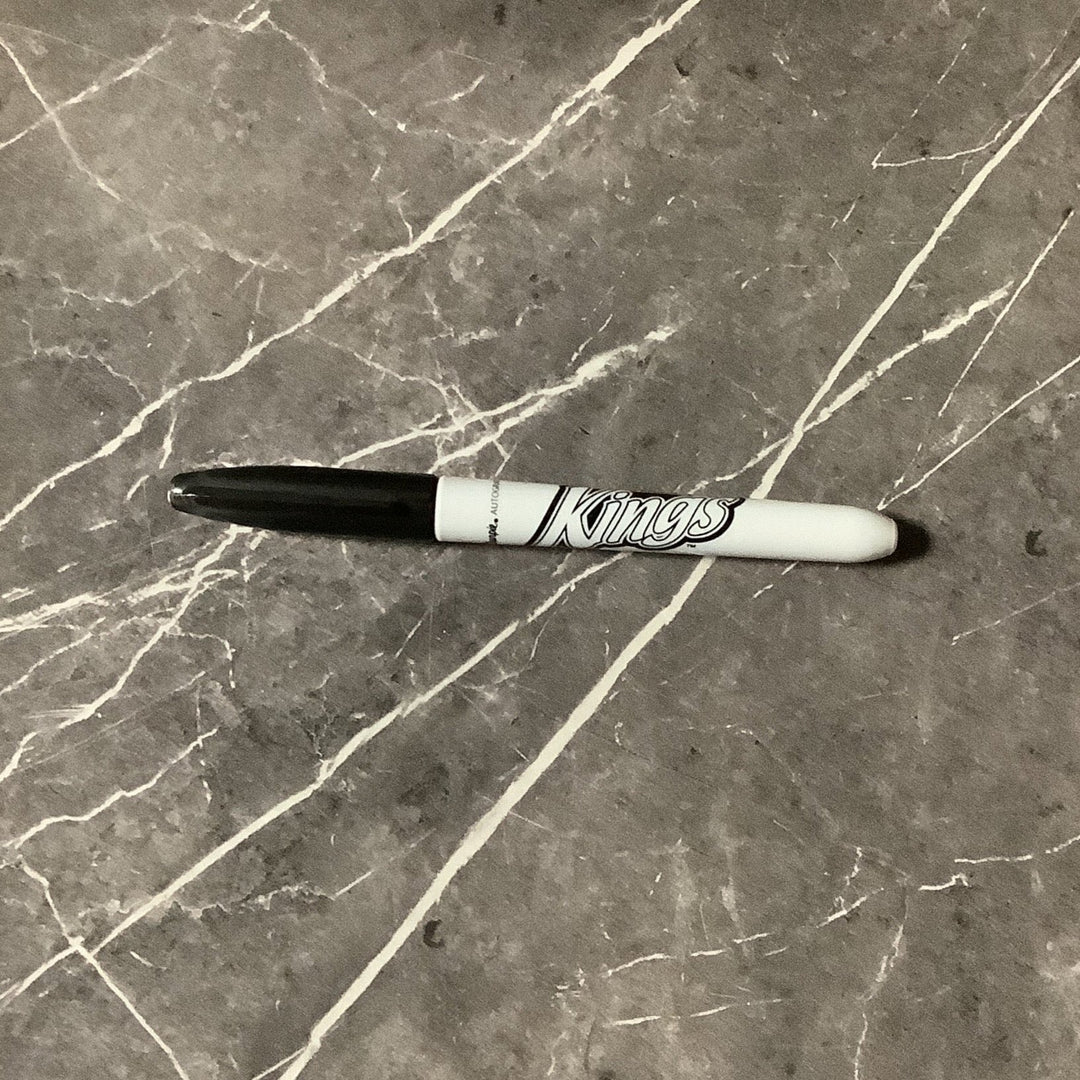 Black Autograph Sharpie