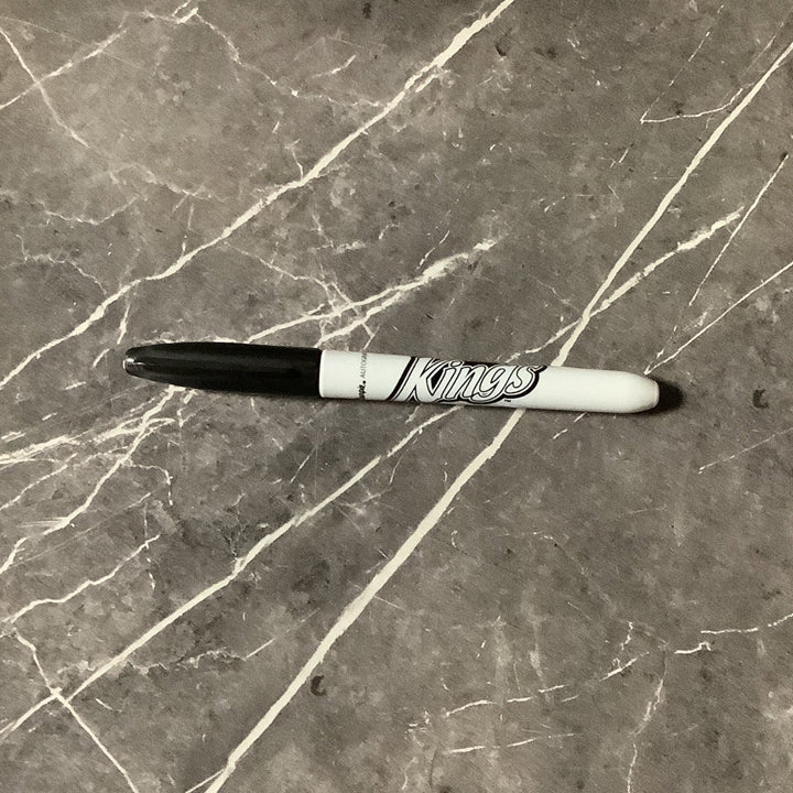 Black Autograph Sharpie