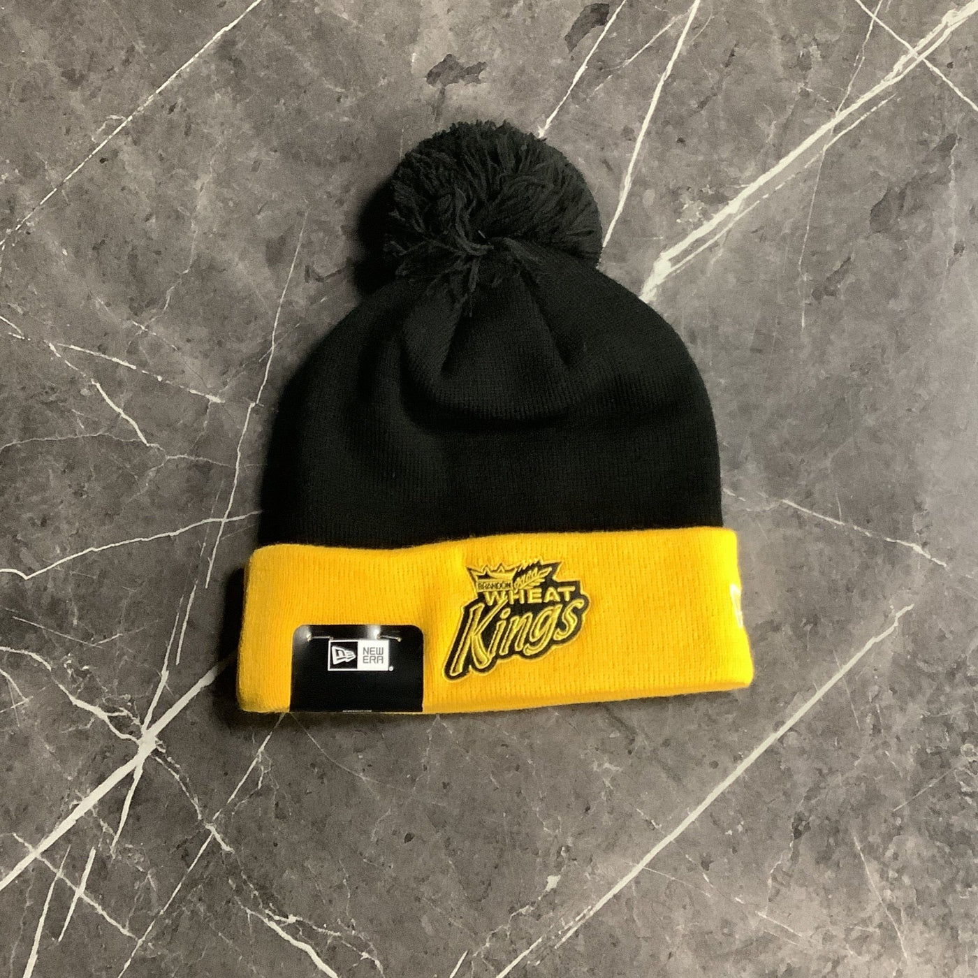 New Era Pom Toque - Black/Gold